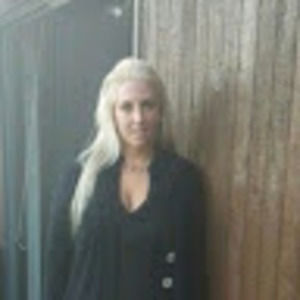 Meet your Posher, Émilie